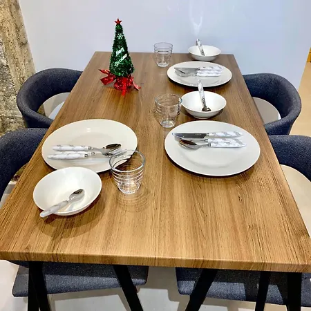 아파트 Young Unique Budget Retreat