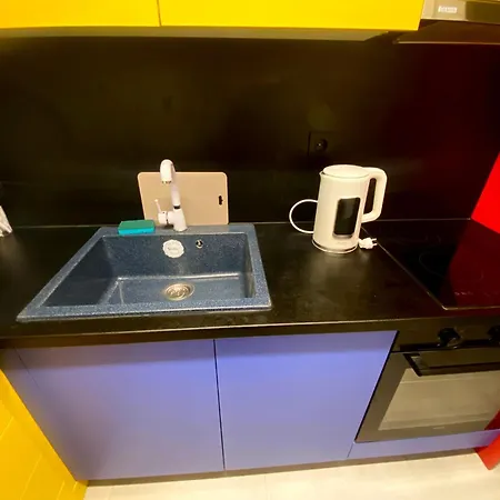 Young Unique Budget Retreat * 테살로니키